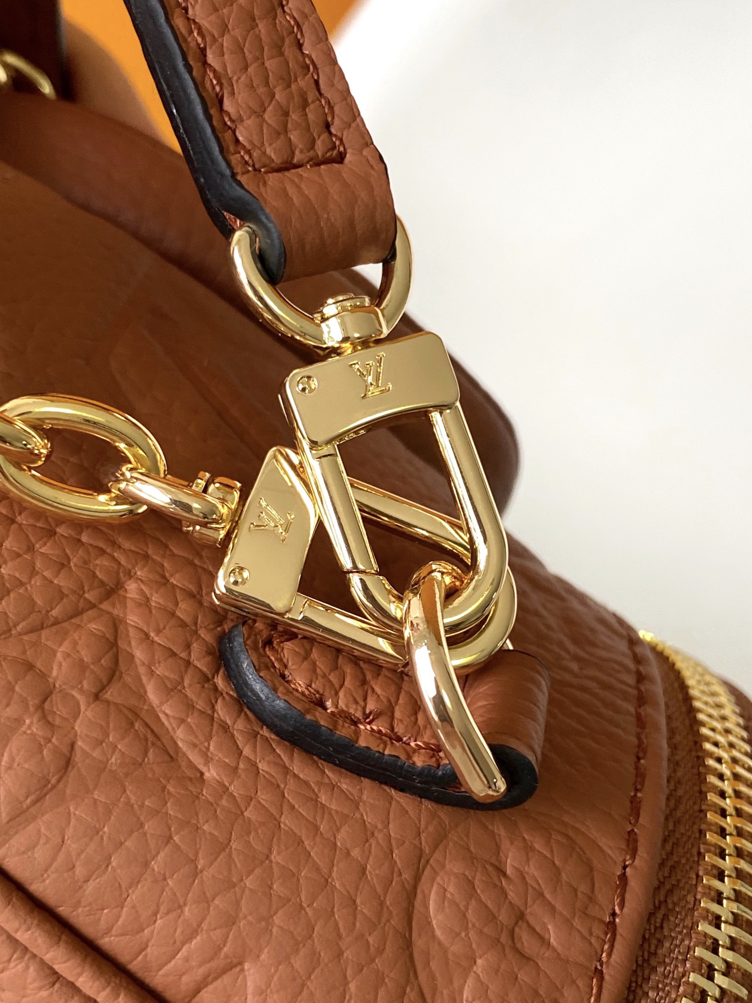  Louis Vuitton LV M12753 Caramel Mini Bumbag