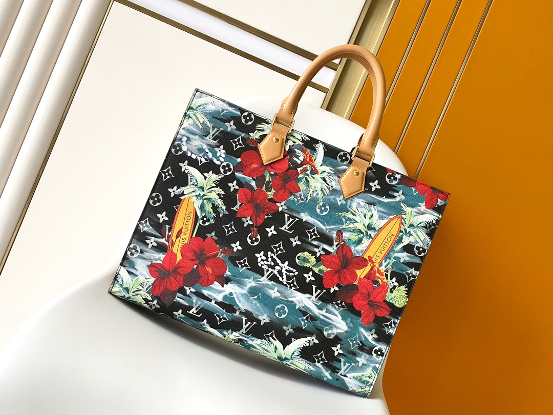 Louis Vuitton LV M24994 Monogram Surfin' Graffiti Onthego Tote Bag