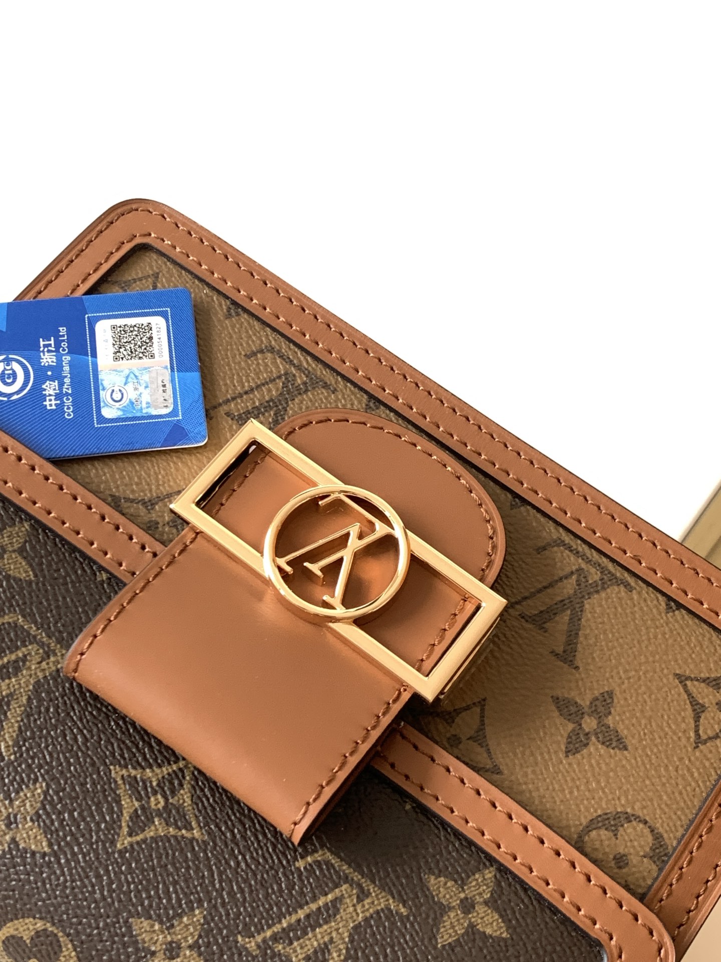 Louis Vuitton LV M45959 Dauphine Bag