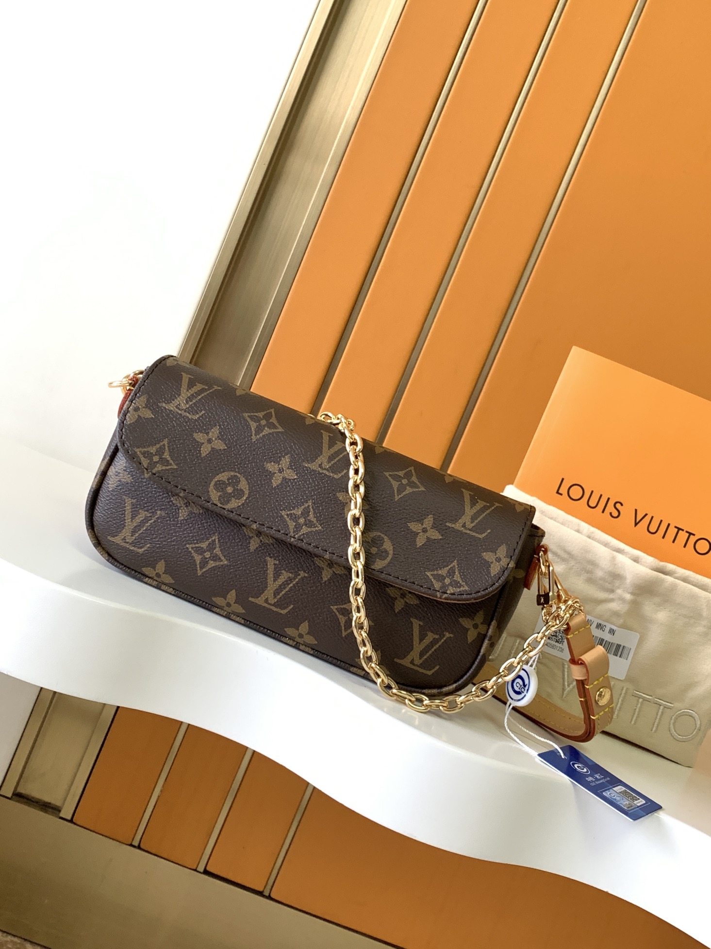 Louis Vuitton LV M81911 Keepall Travel Bag