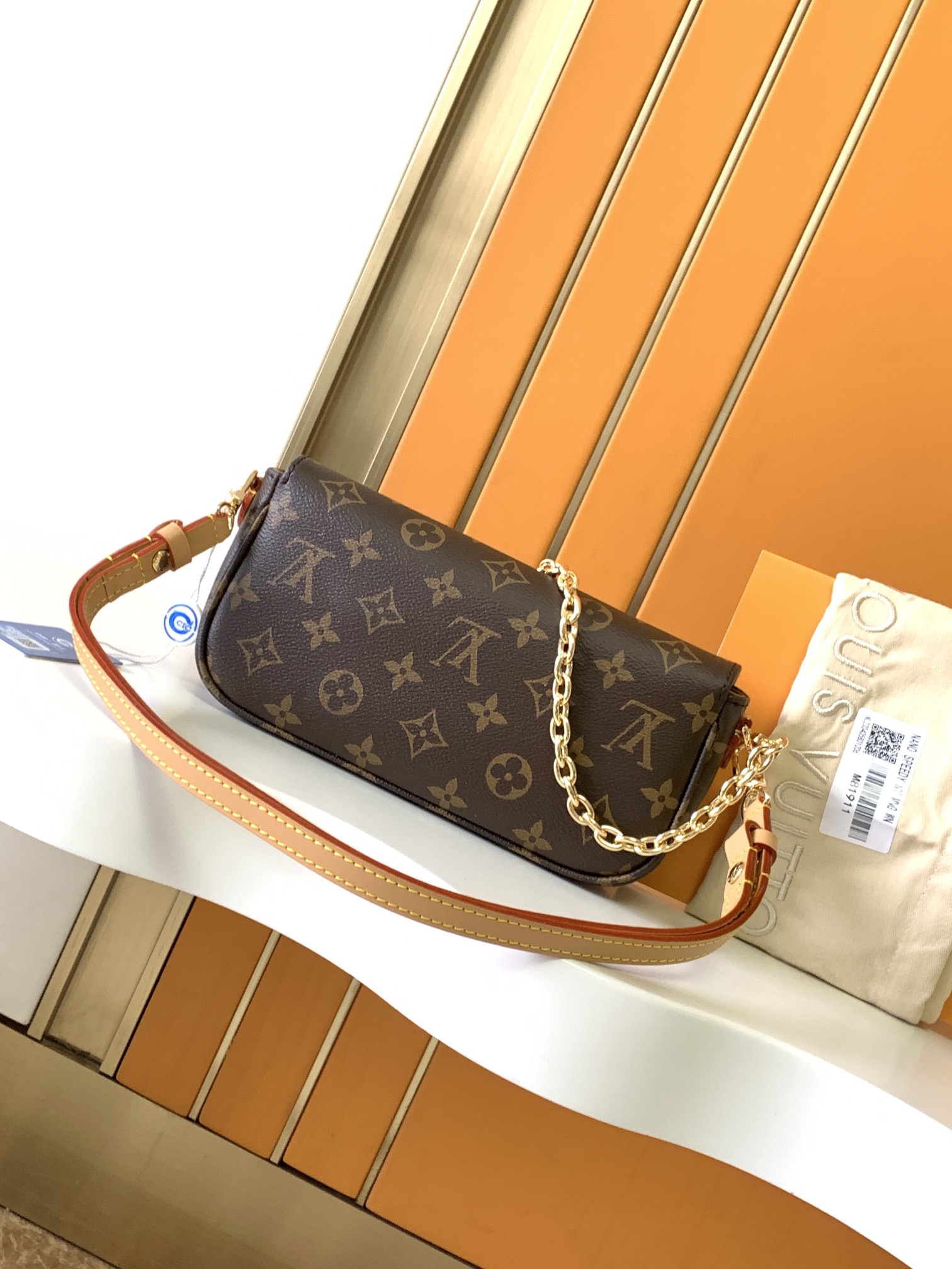 Louis Vuitton LV M81911 Keepall Travel Bag