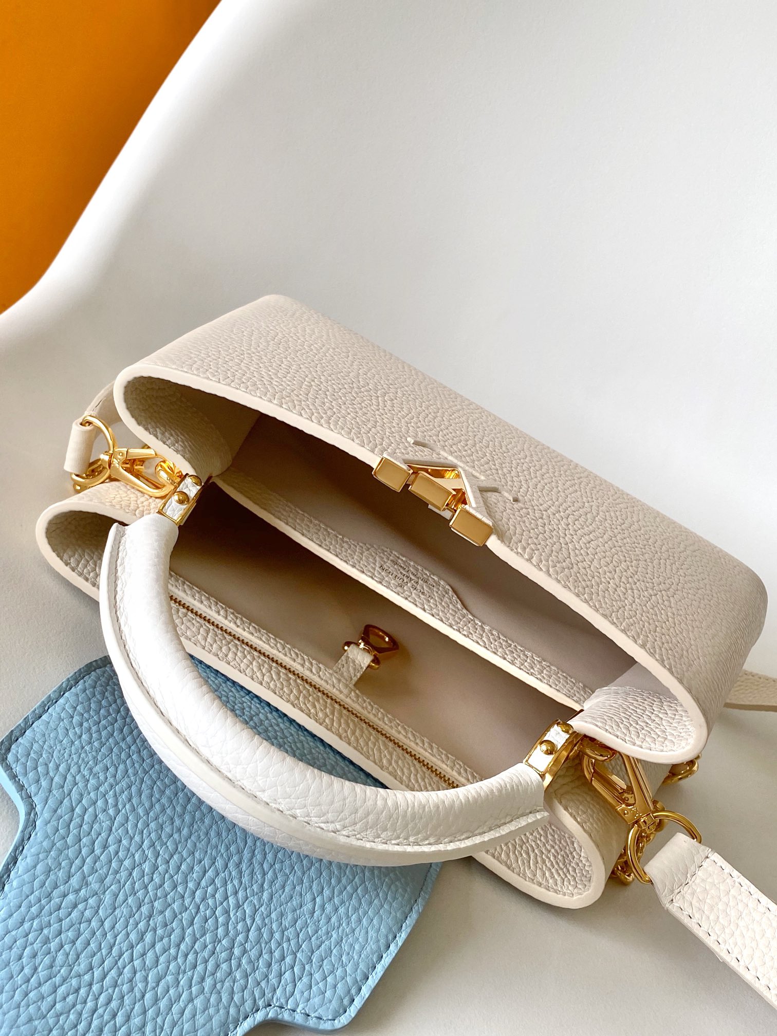 Louis Vuitton LV Capucines Mini Bag M25339 in Cream