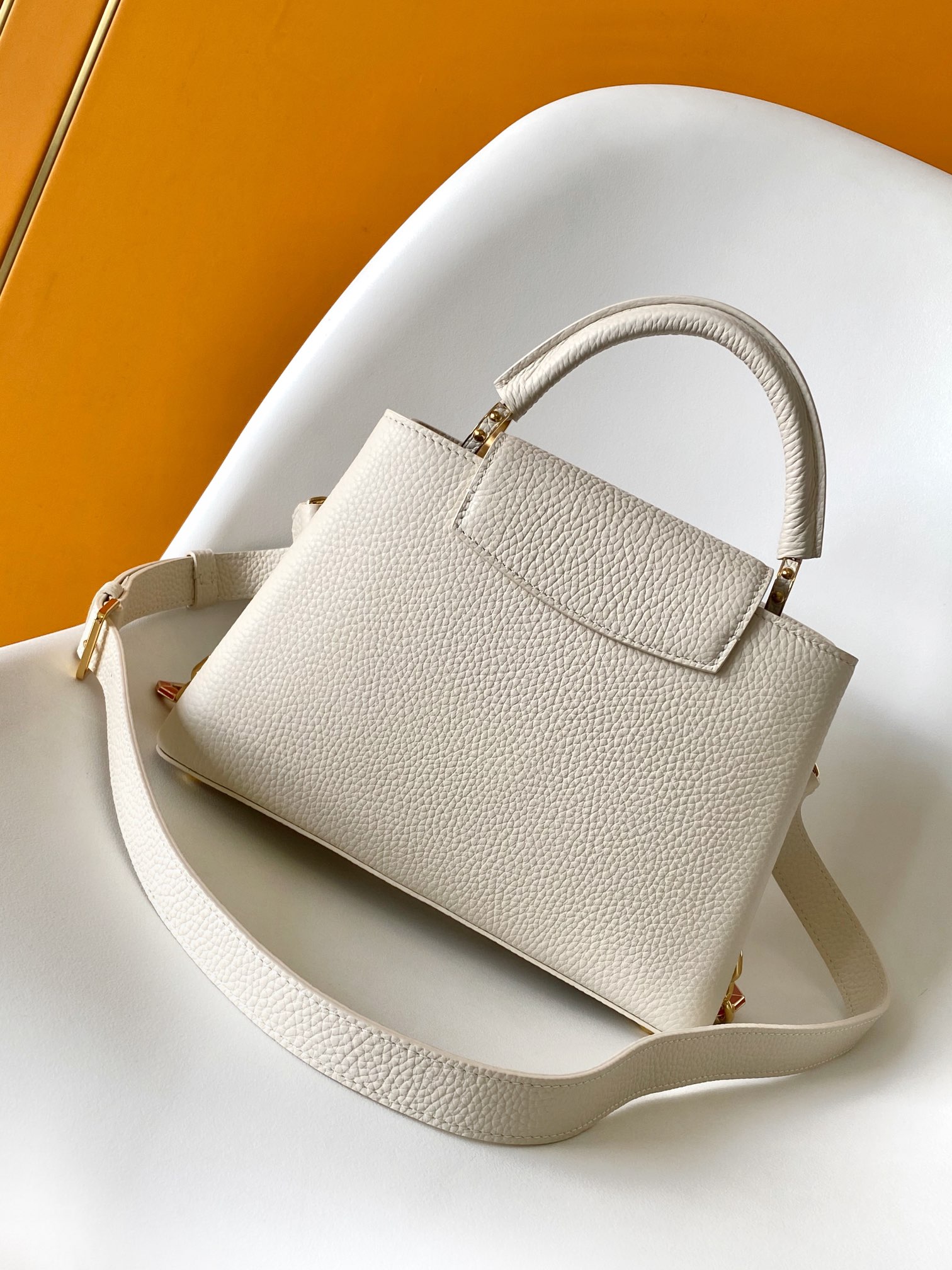 Louis Vuitton LV Capucines Mini Bag M25339 in Cream