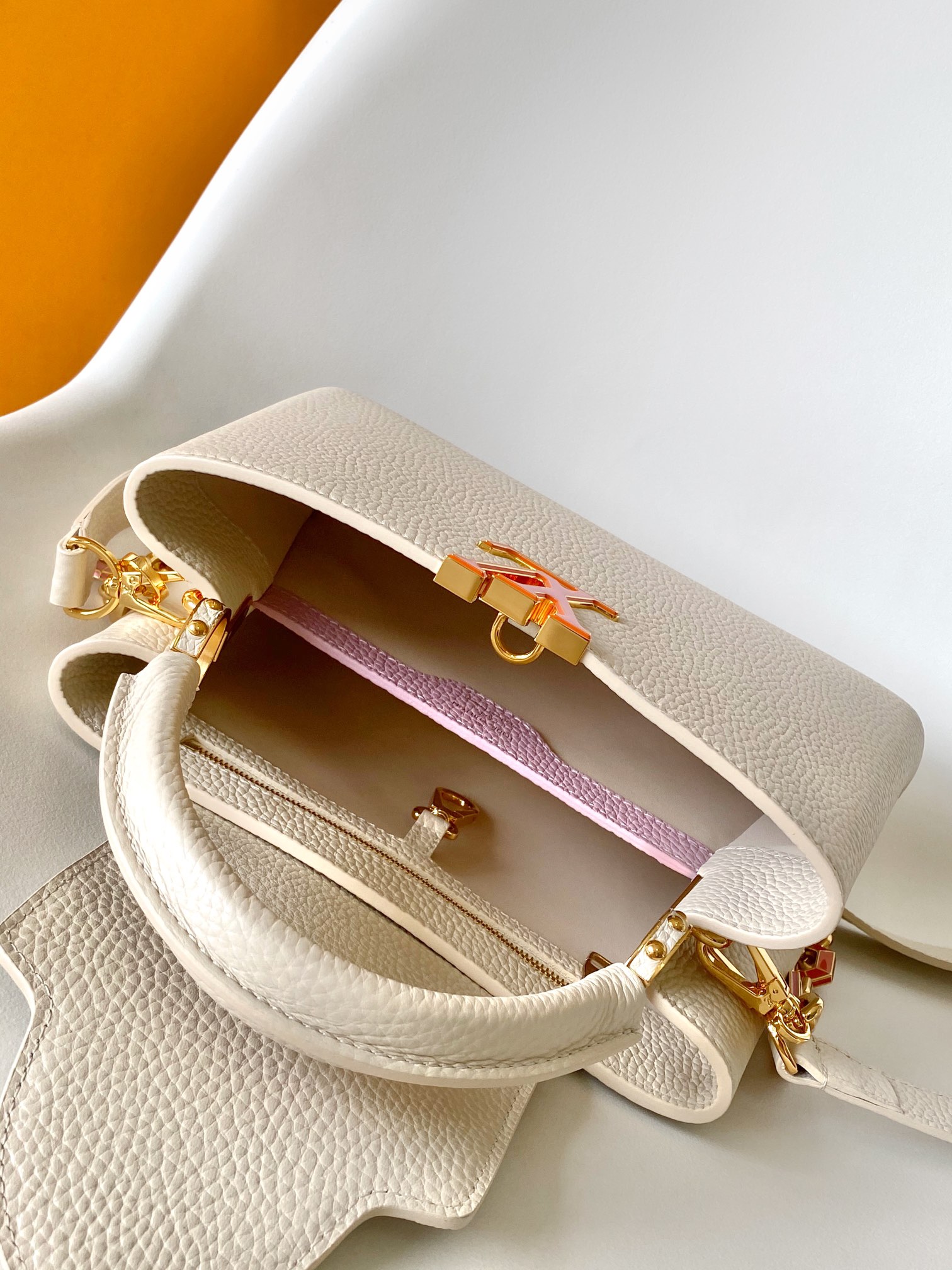 Louis Vuitton LV Capucines Mini Bag M25339 in Cream