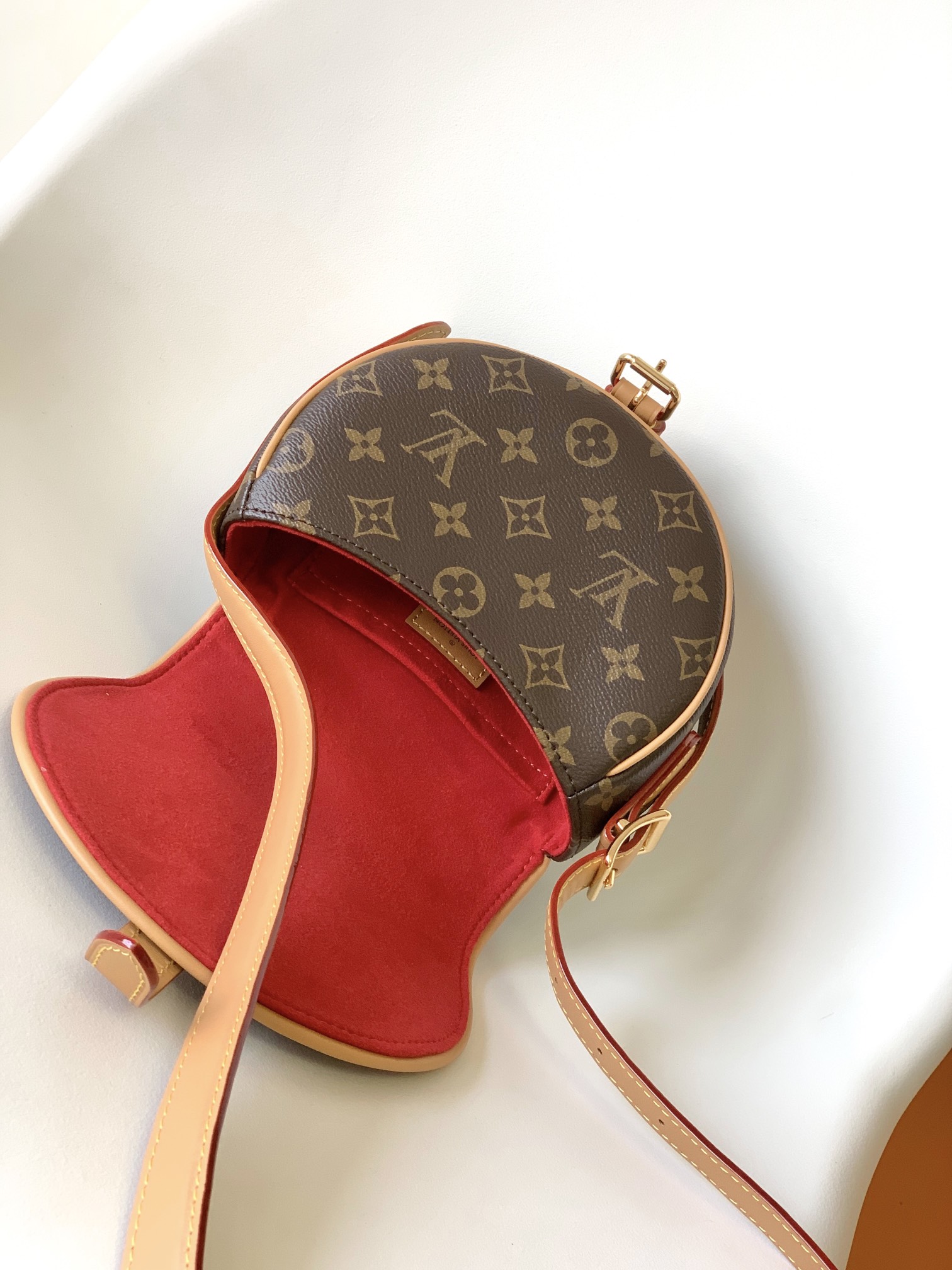 Louis Vuitton LV Tambourin Bag M44860 by Nicolas Ghesqui??re