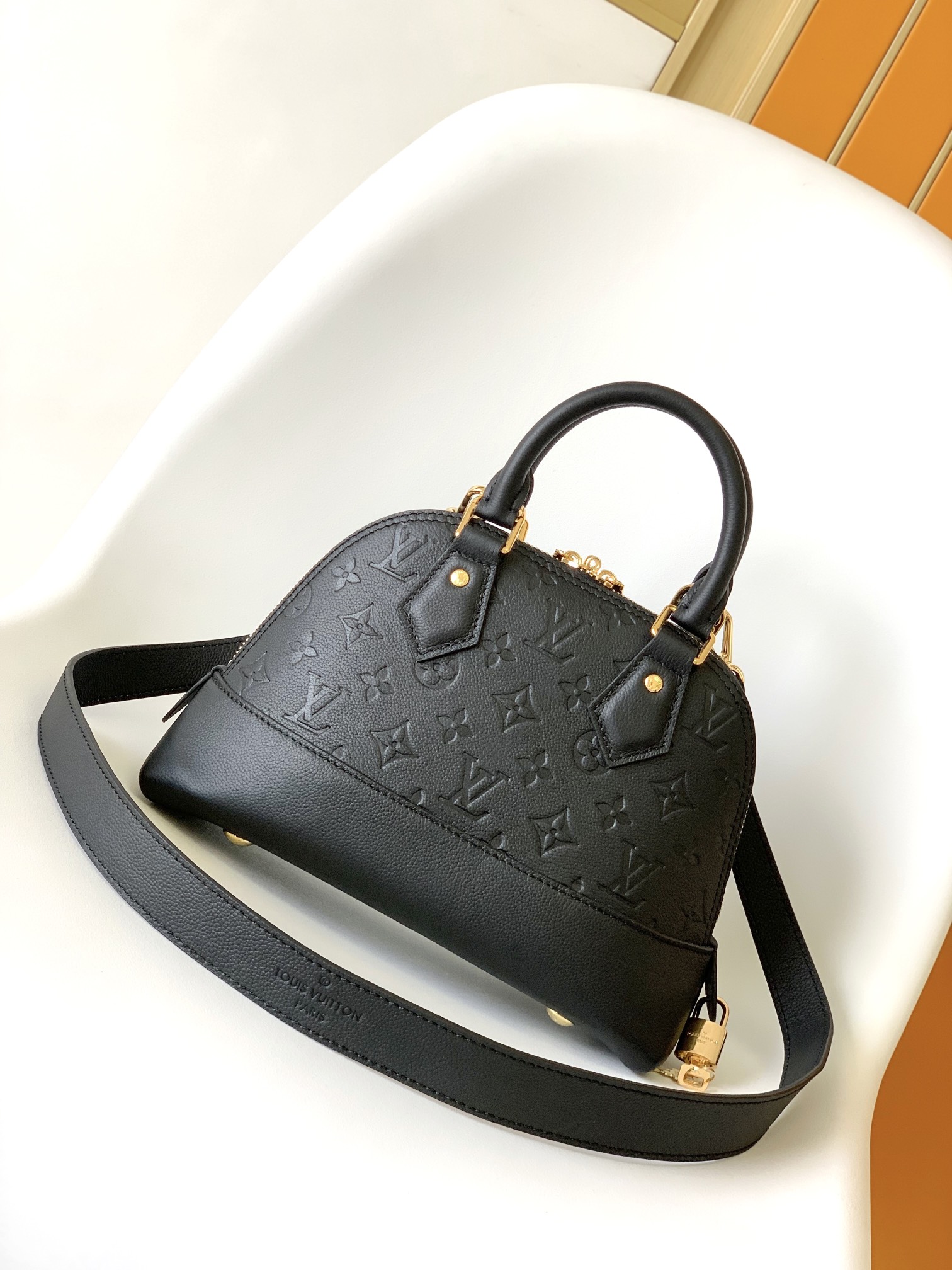 Louis Vuitton LV N??o Alma BB Bag M44829