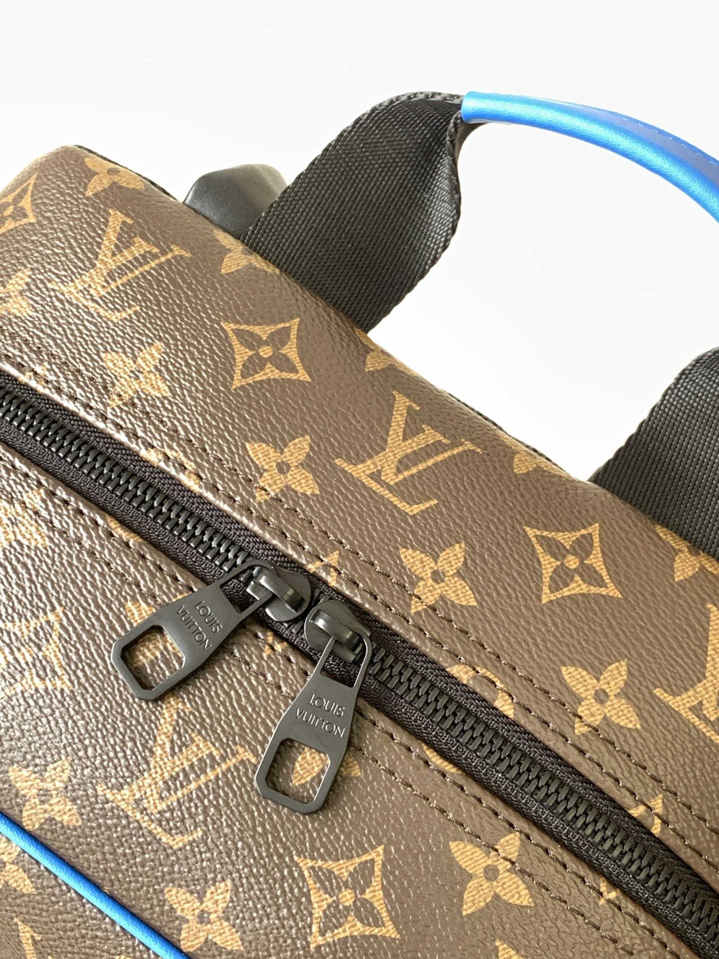 Louis Vuitton LV M45867 Damier Blue Backpack