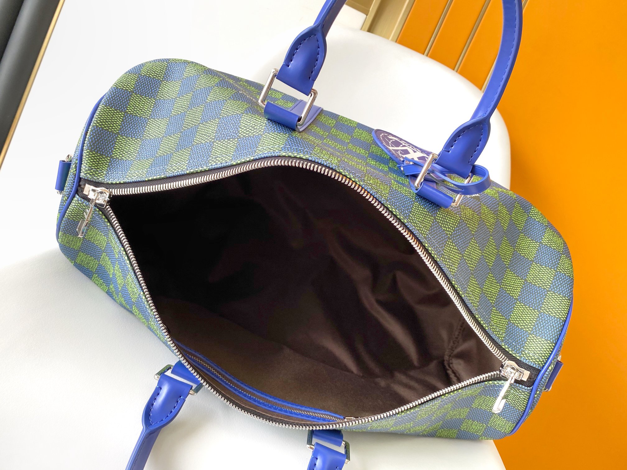 Louis Vuitton LV M41418 Langer Checkerboard Bag with Dynamic Chip