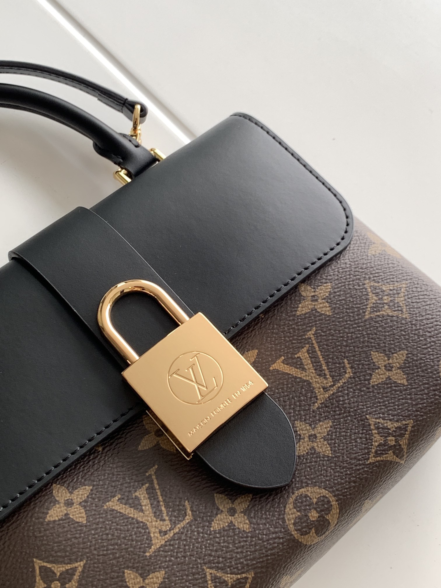 Louis Vuitton LV M44141 Locky BB Handbag in Black