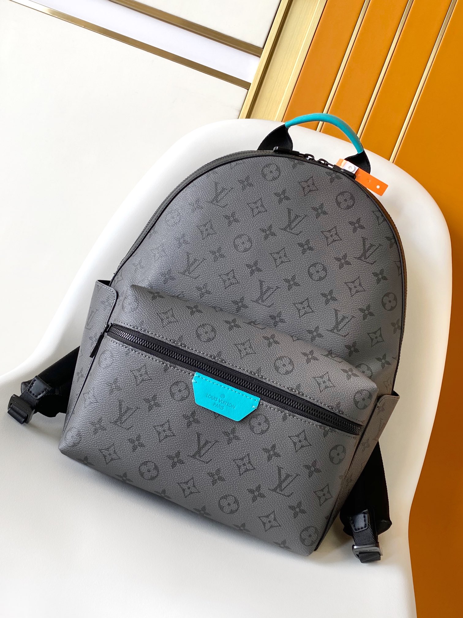 Louis Vuitton LV M11641 Discovery Small Backpack in Monogram Eclipse Reverse