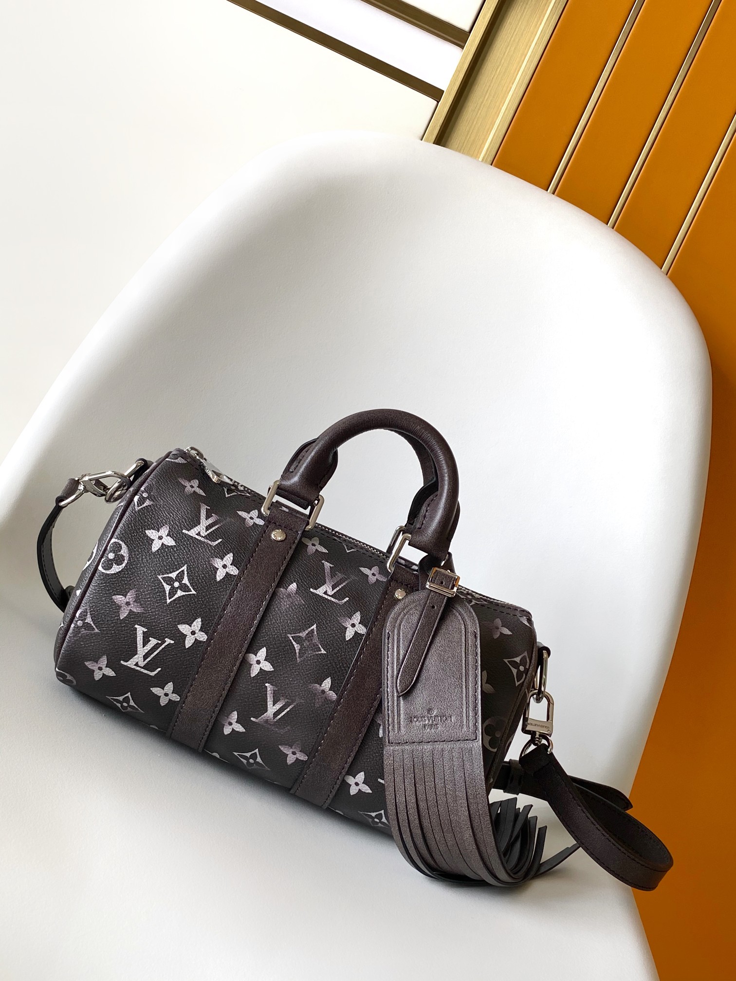 Louis Vuitton LV M11595 Gradient Keepall Bandouli??re 25 Handbag in Monogram Dust