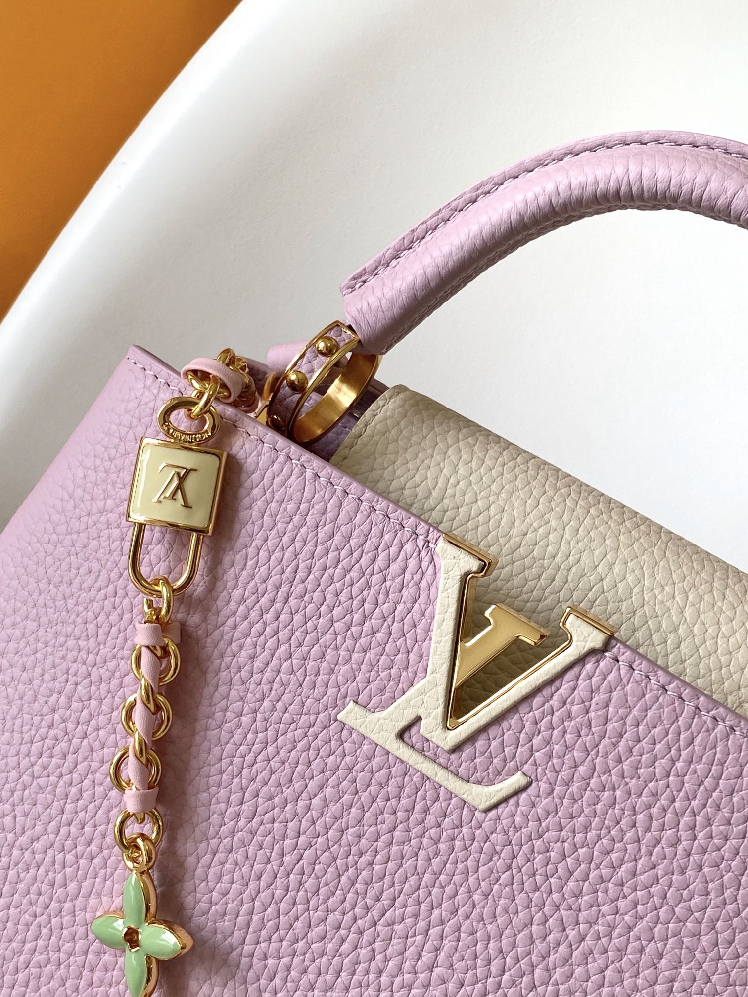 Louis Vuitton LV M23951 Capucines Mini Handbag in Pink Taurillon Leather