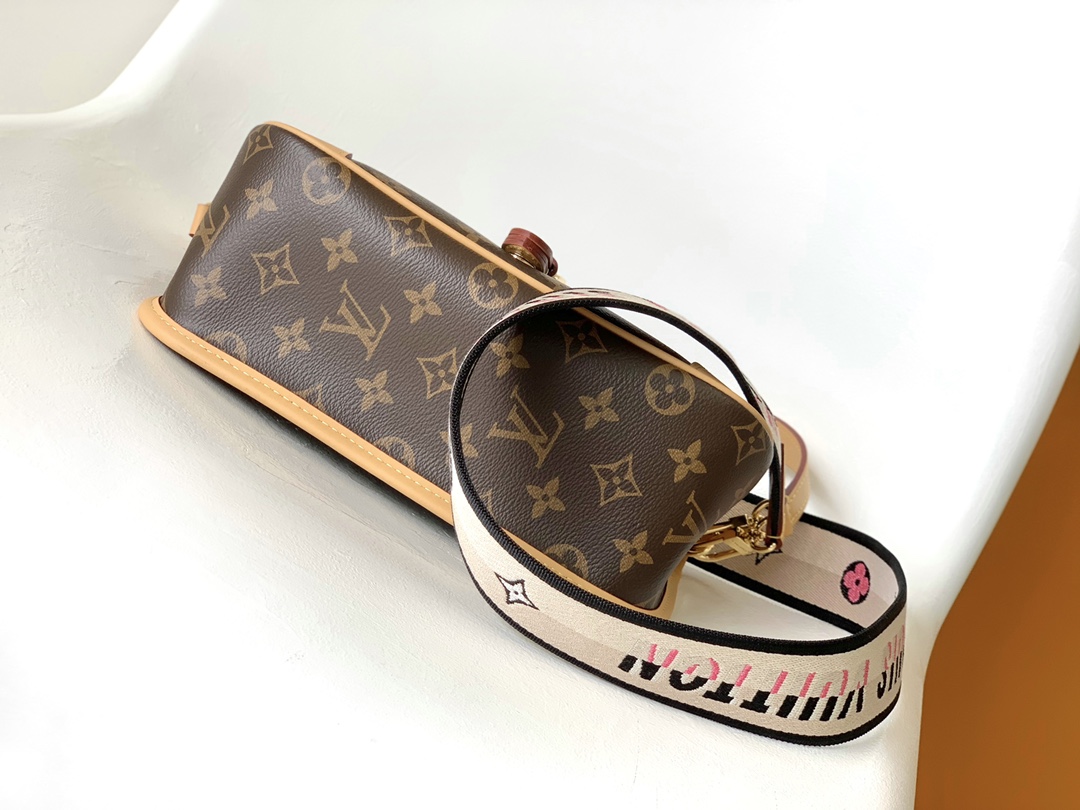 Louis Vuitton LV Diane Handbag M45985 - Black