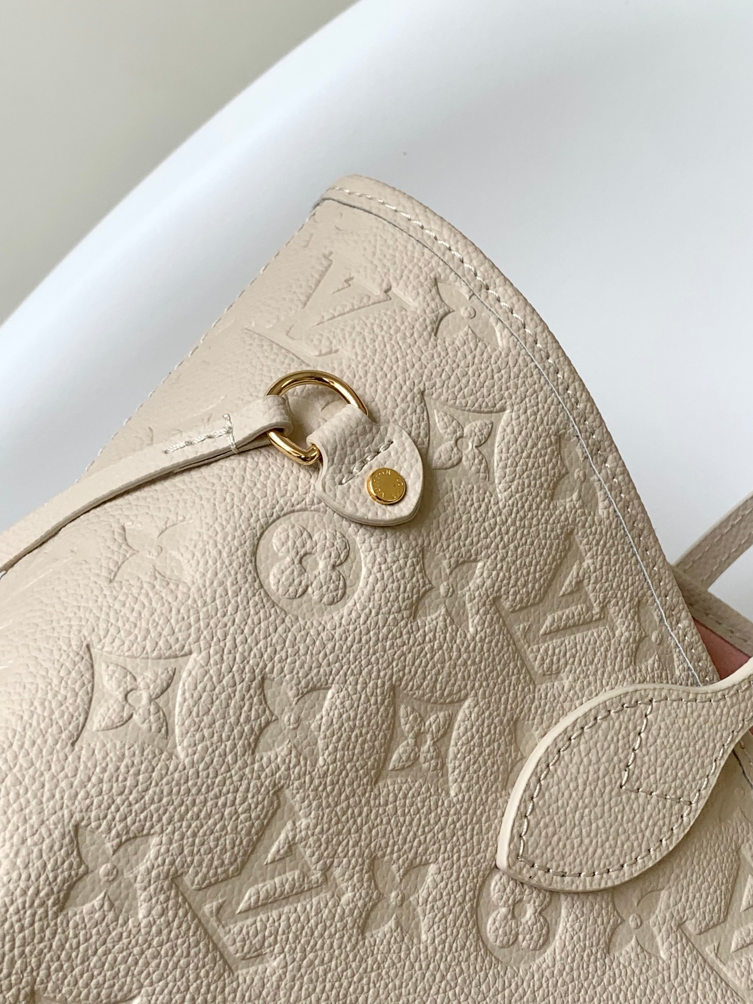  Louis Vuitton LV Neverfull MM M21733 White Flower