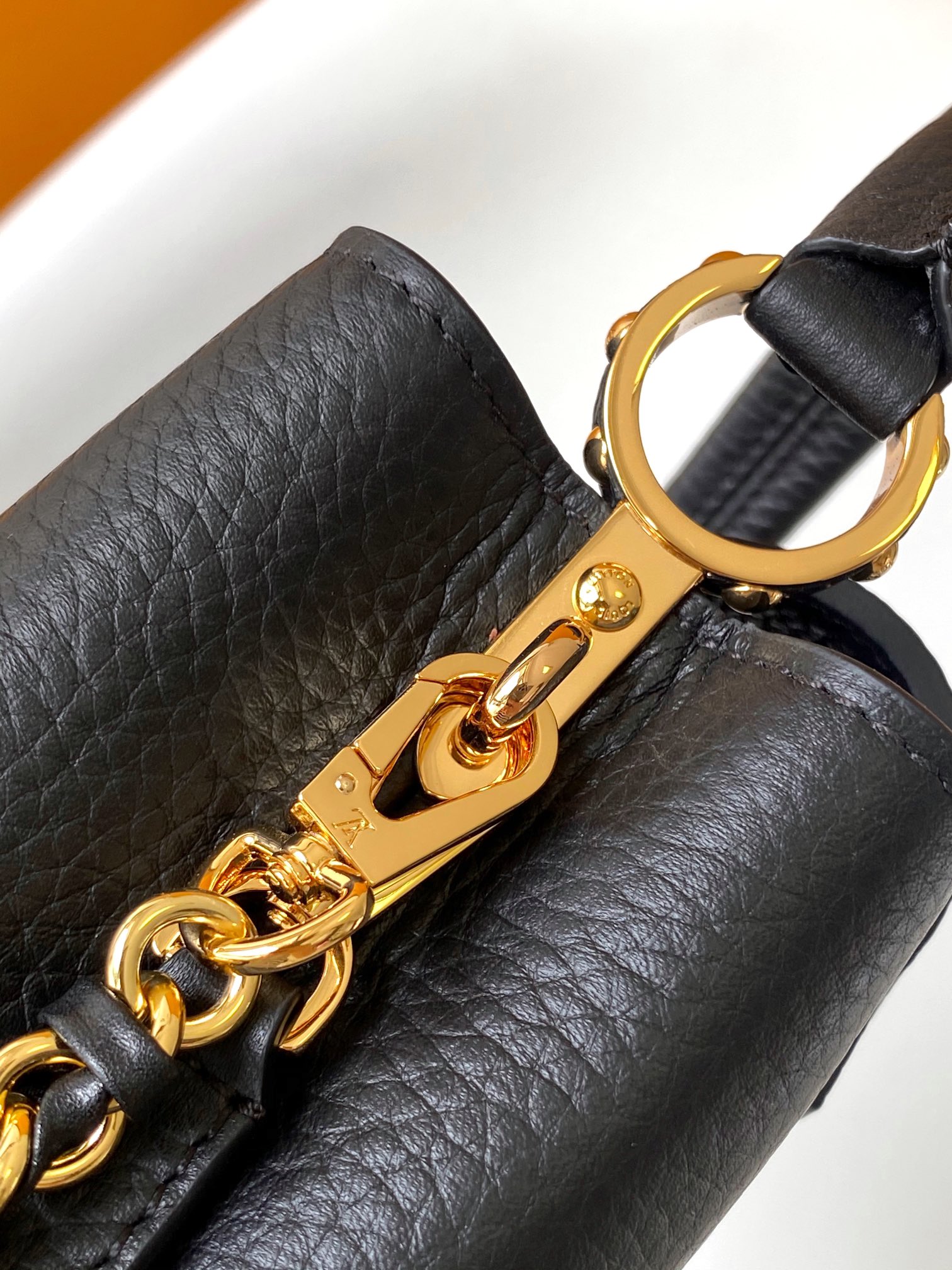 Louis Vuitton LV Capucines Mini Bag M23950 Small Black