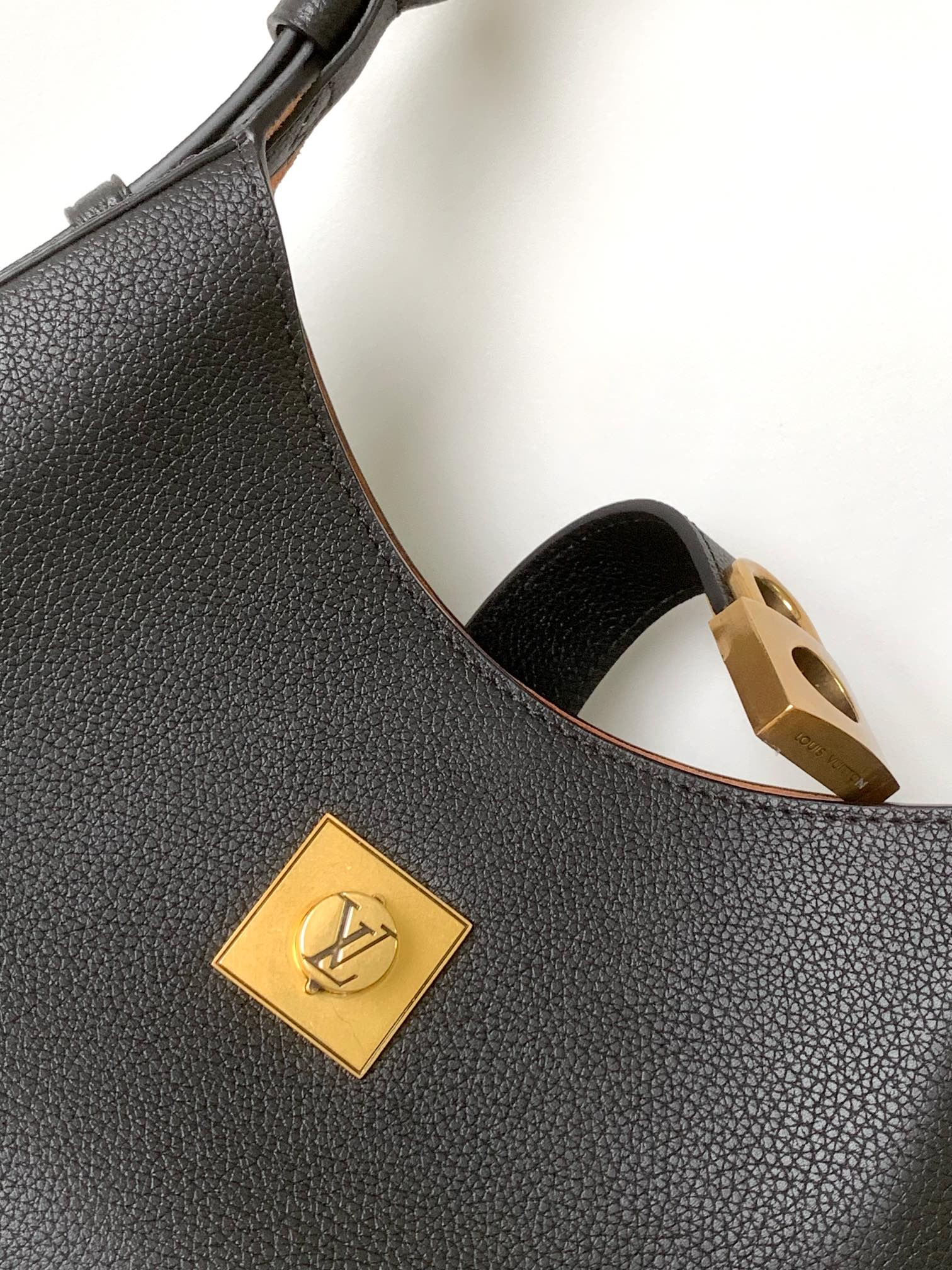 Louis Vuitton LV Low Key Shoulder Bag - M24611 Black