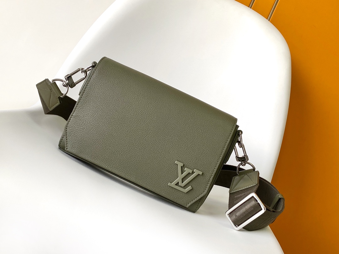 Louis Vuitton (LV) Takeoff Mini Messenger Bag