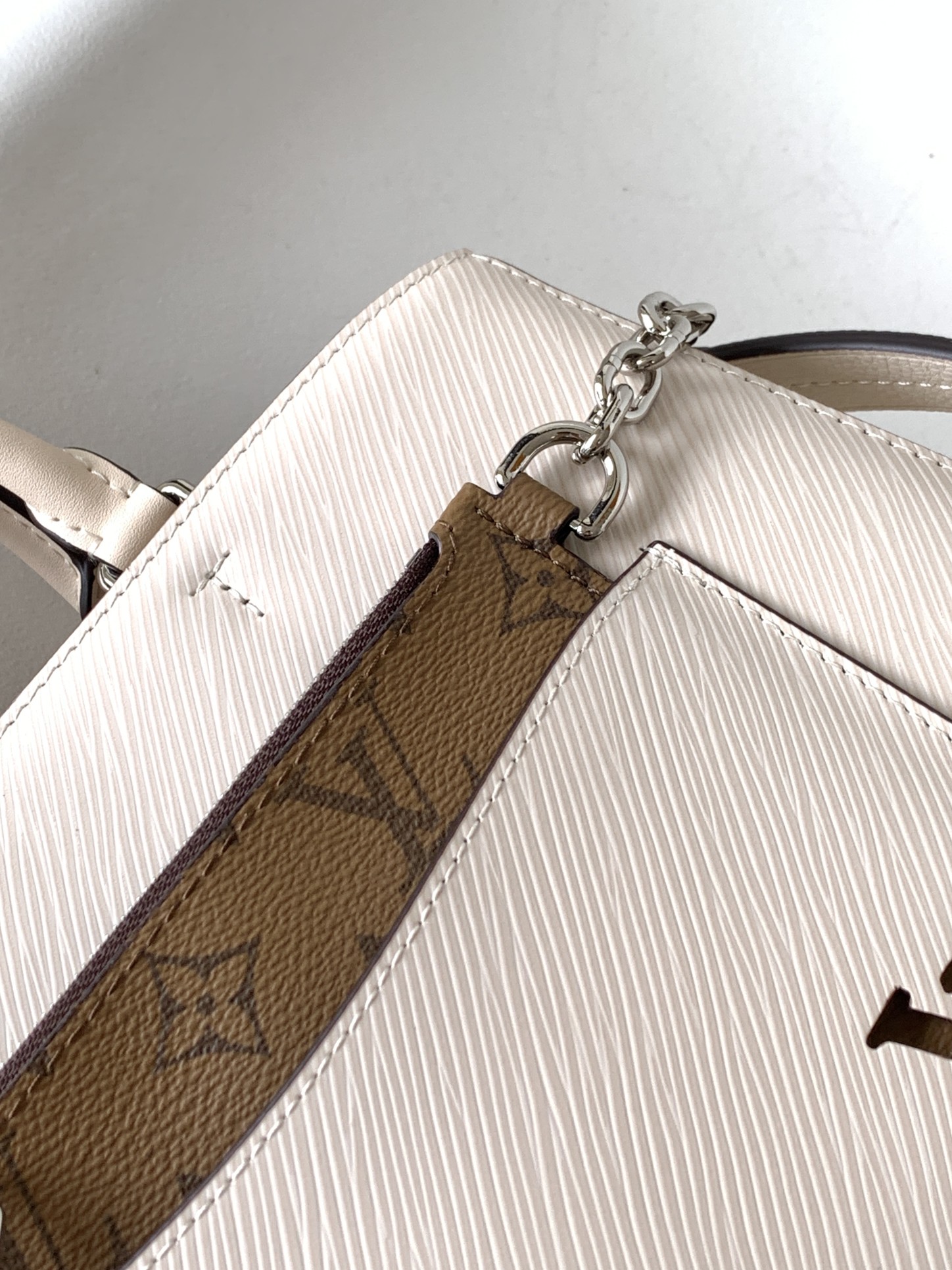 Louis Vuitton LV Marelle Tote - White