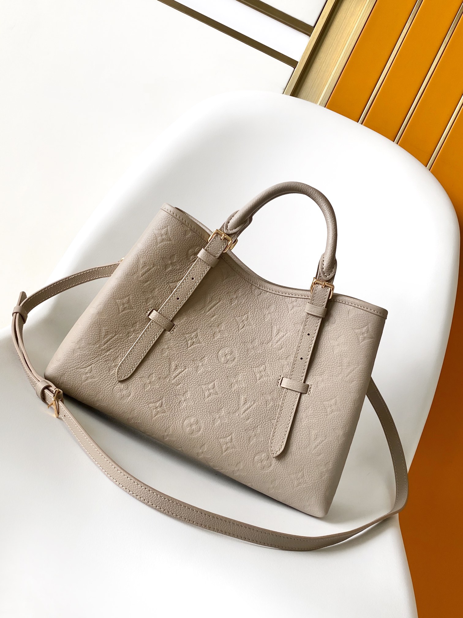 Louis Vuitton LV Handbag - M11463 (Gray)