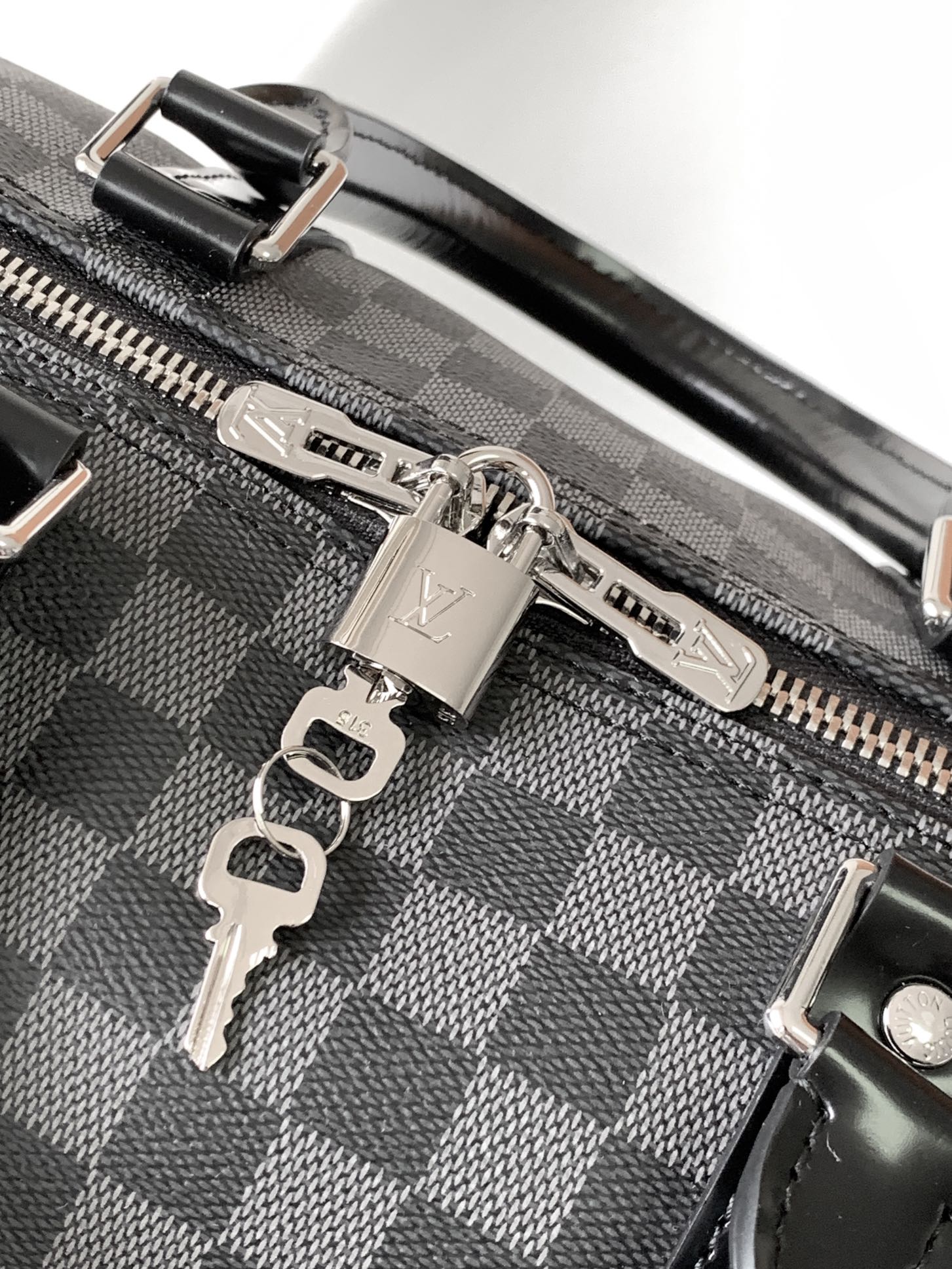 Louis Vuitton LV Keepall 55 Travel Bag N41413