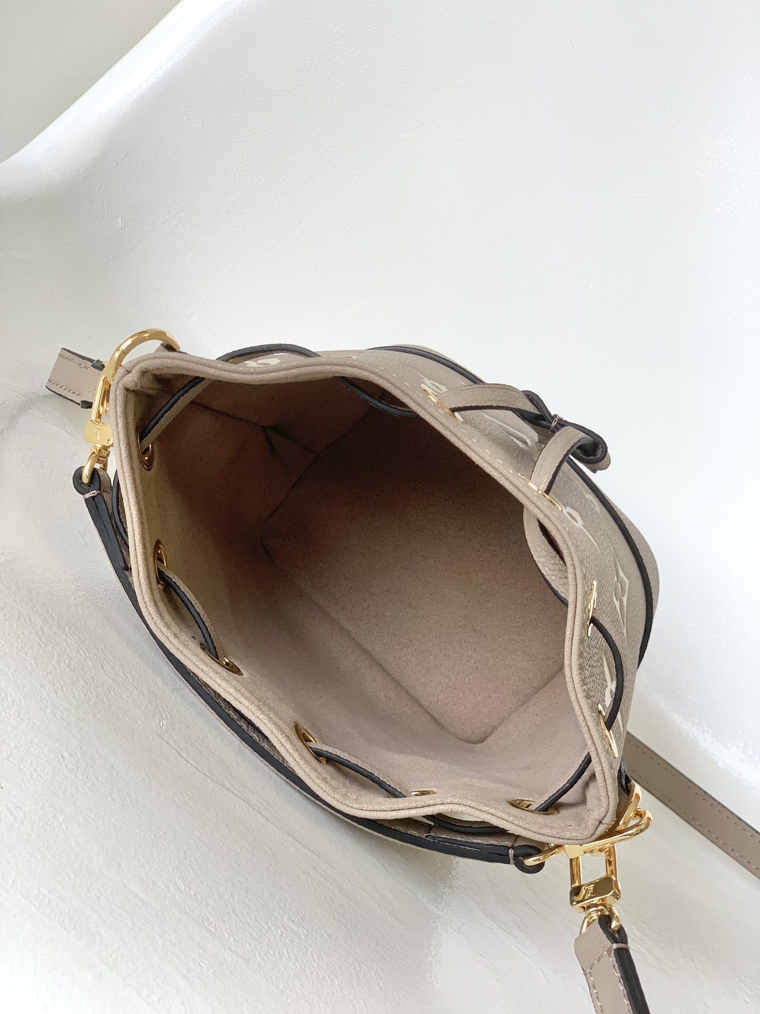 Louis Vuitton LV Nano No?? Handbag - M46291 Almond