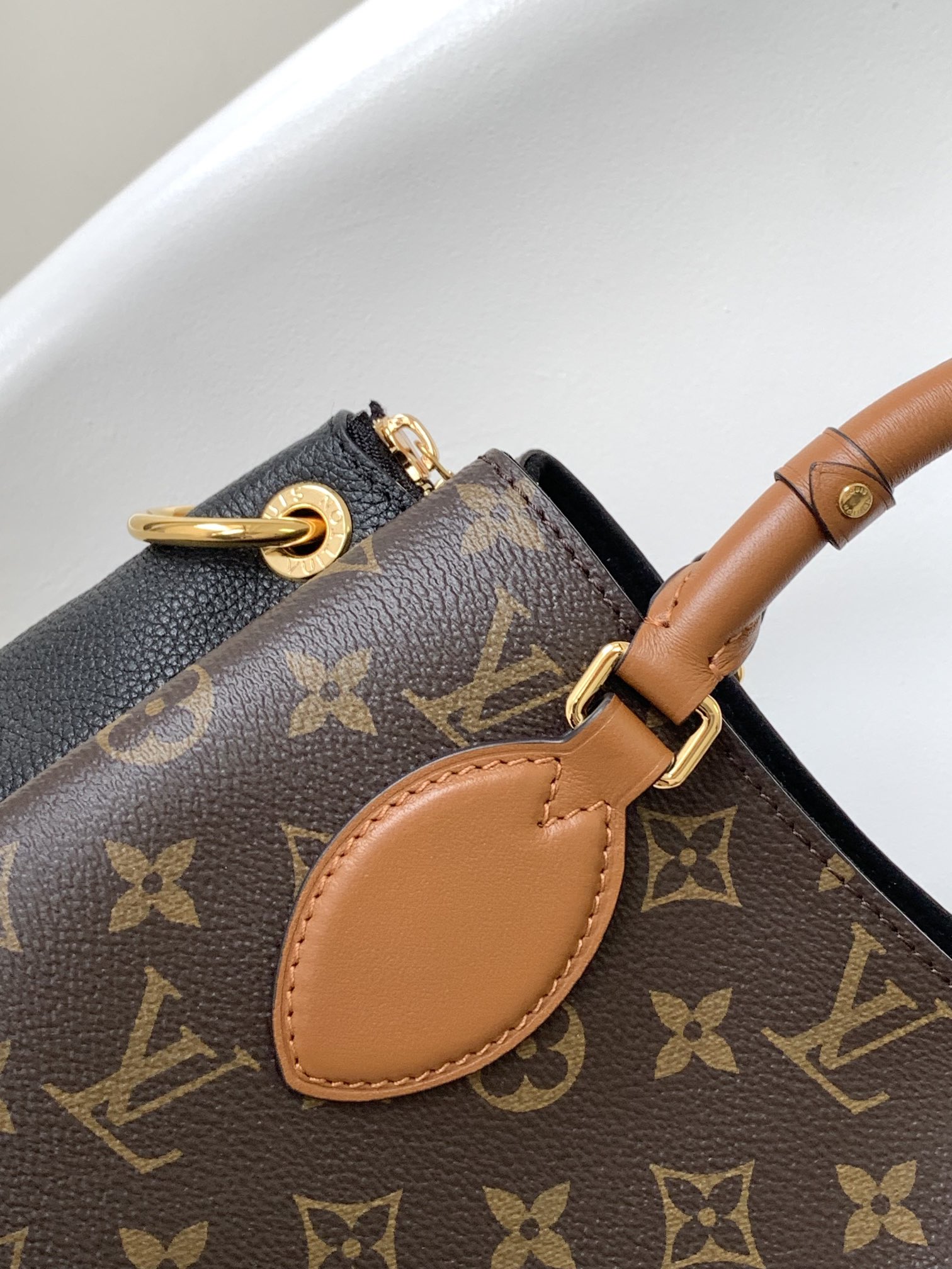 Louis Vuitton LV Op??ra BB Handbag - M46507 Black