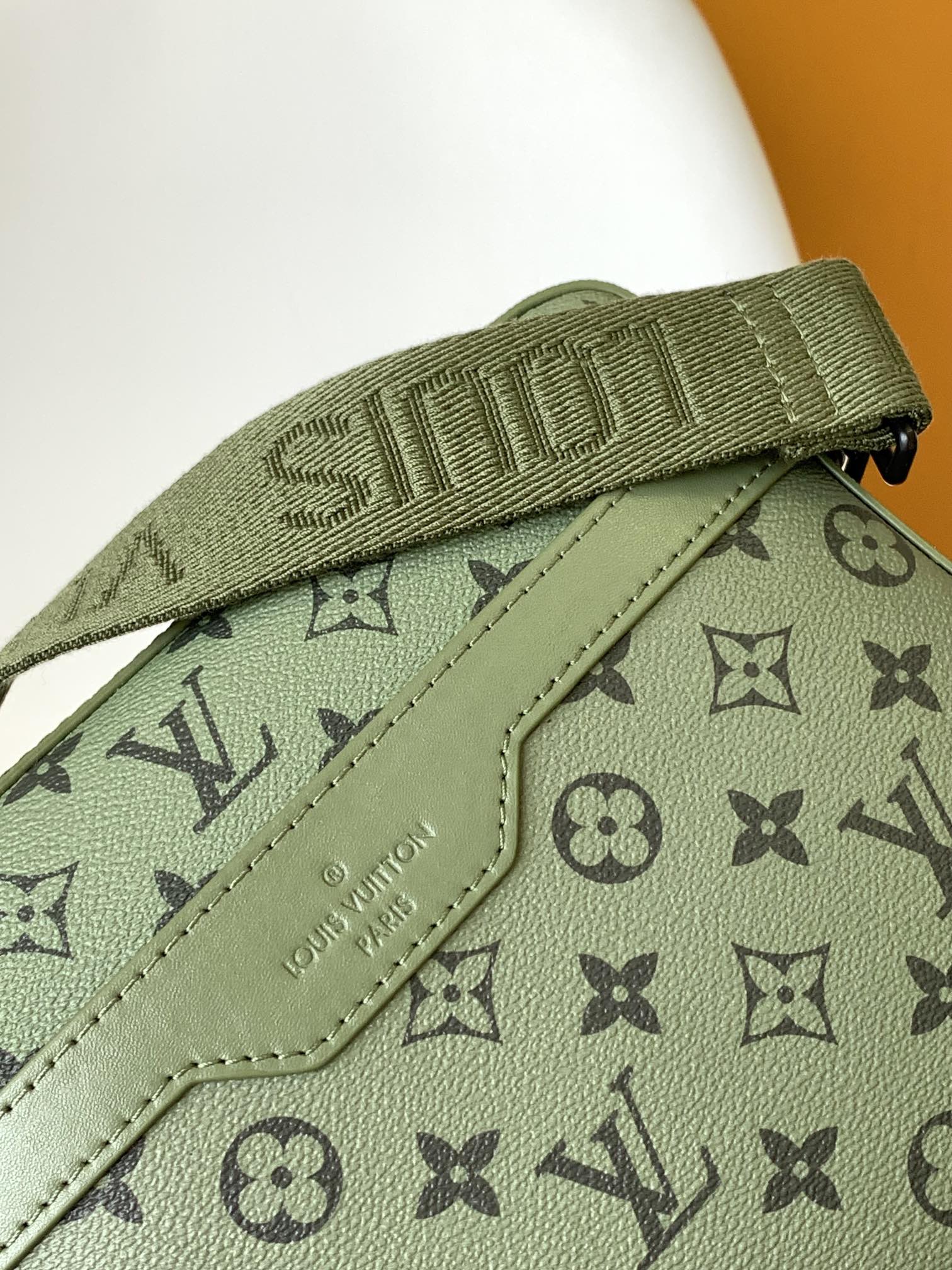 Louis Vuitton LV Trio Messenger Bag - Model M23783