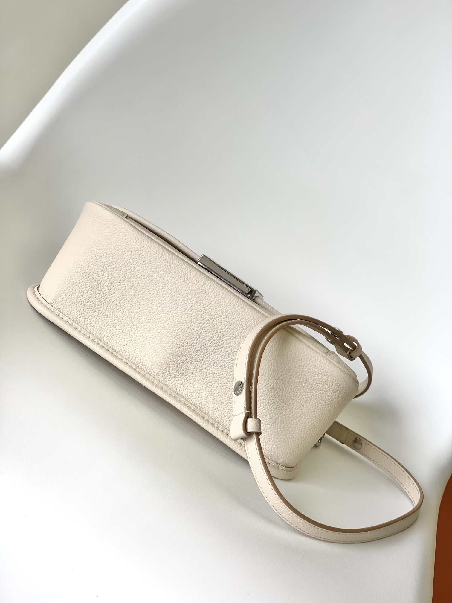 Louis Vuitton LV Buci Handbag - Epi Leather - M59457 (Cream) 