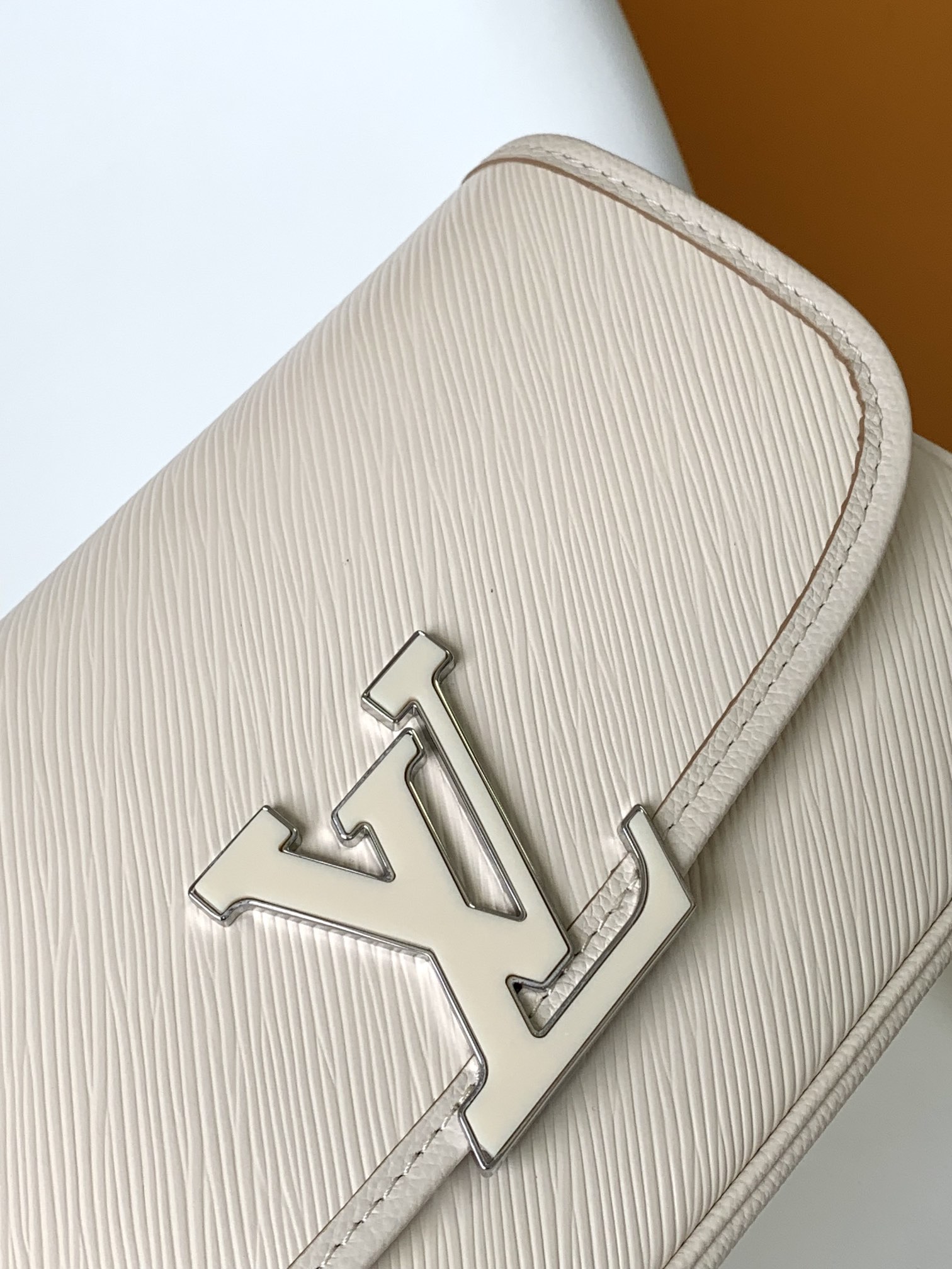 Louis Vuitton LV Buci Handbag - Epi Leather - M59457 (Cream) 