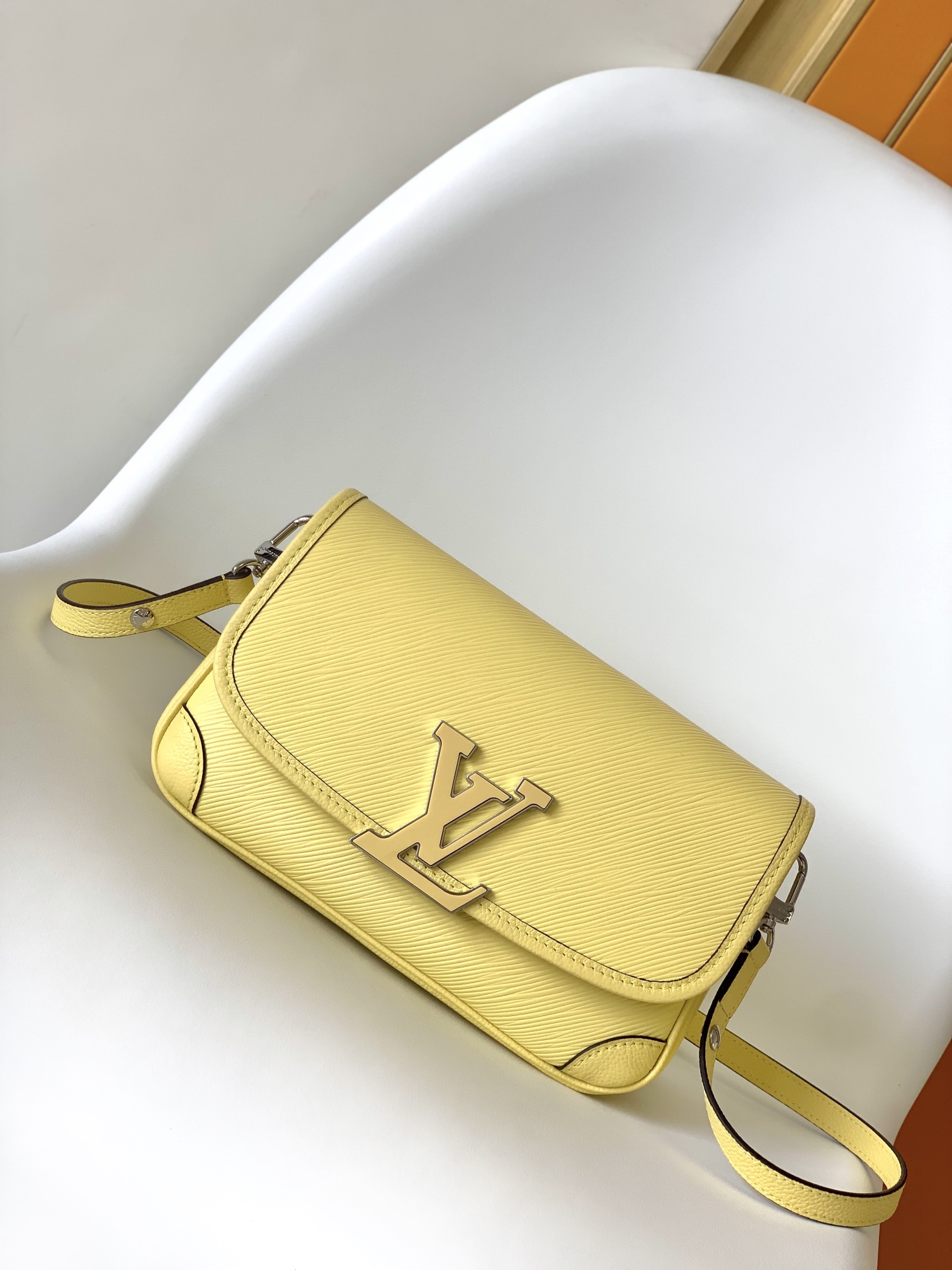 Louis Vuitton LV Buci Handbag - Epi Leather - M22618 (Yellow)