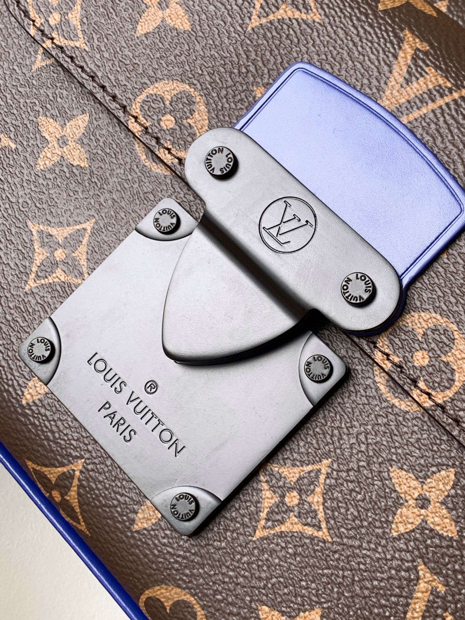 Louis Vuitton S Lock Messenger Bag - M45836 