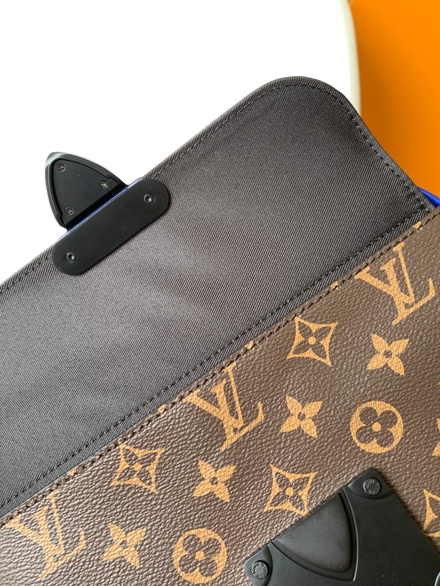 Louis Vuitton S Lock Messenger Bag - M45836 