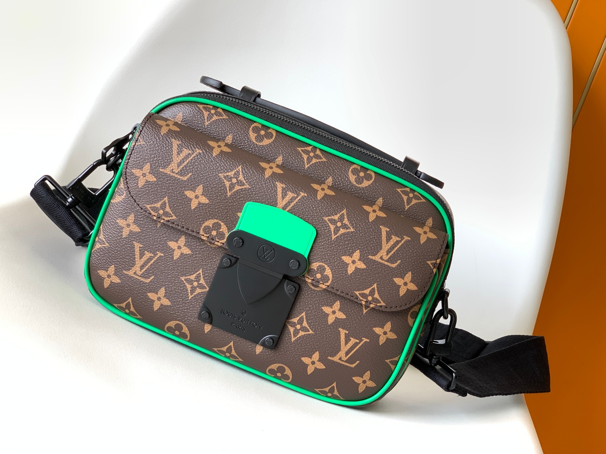 Louis Vuitton S Lock Messenger Bag - M46246