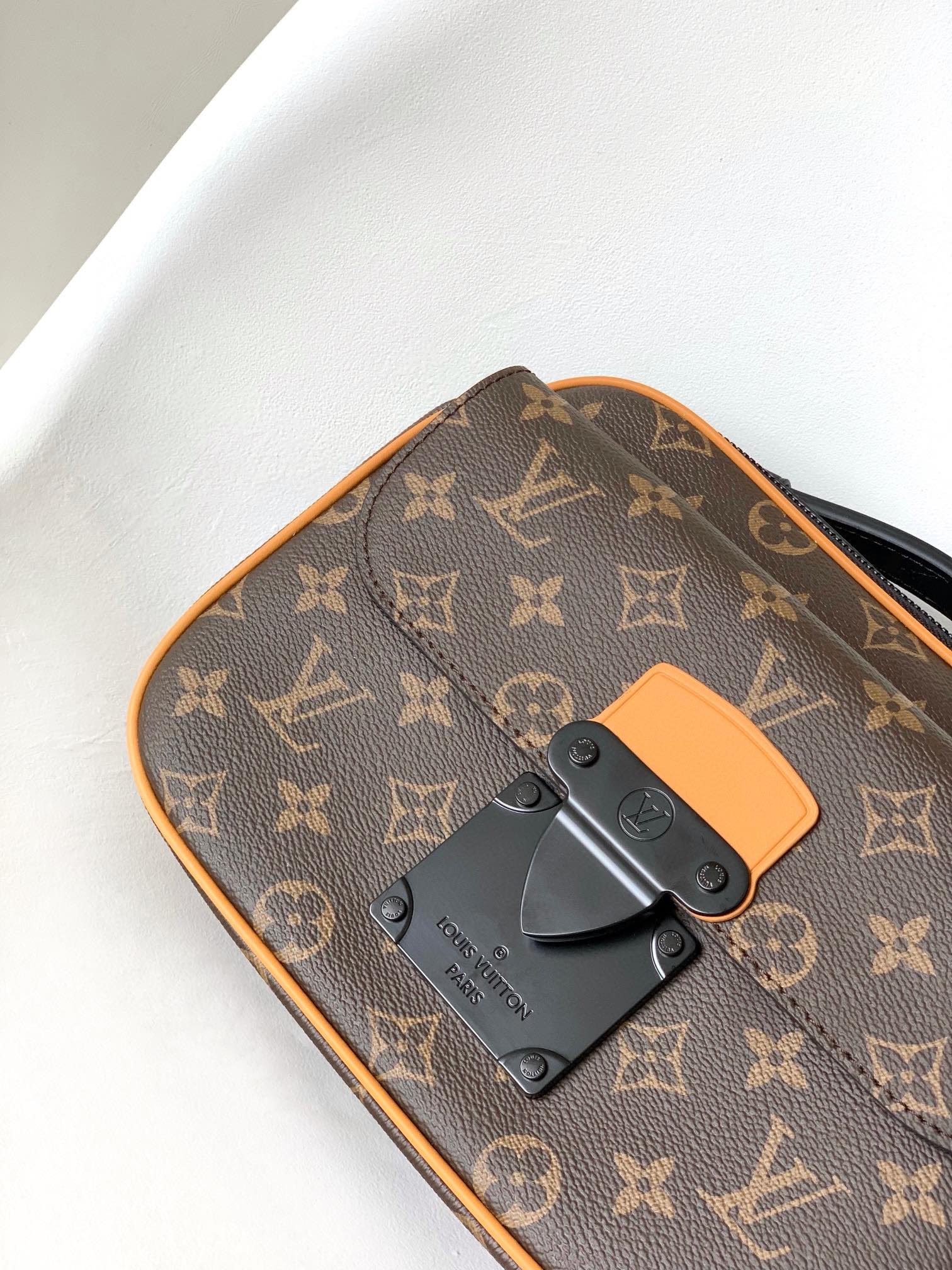 Louis Vuitton S Lock Messenger Bag - M46688