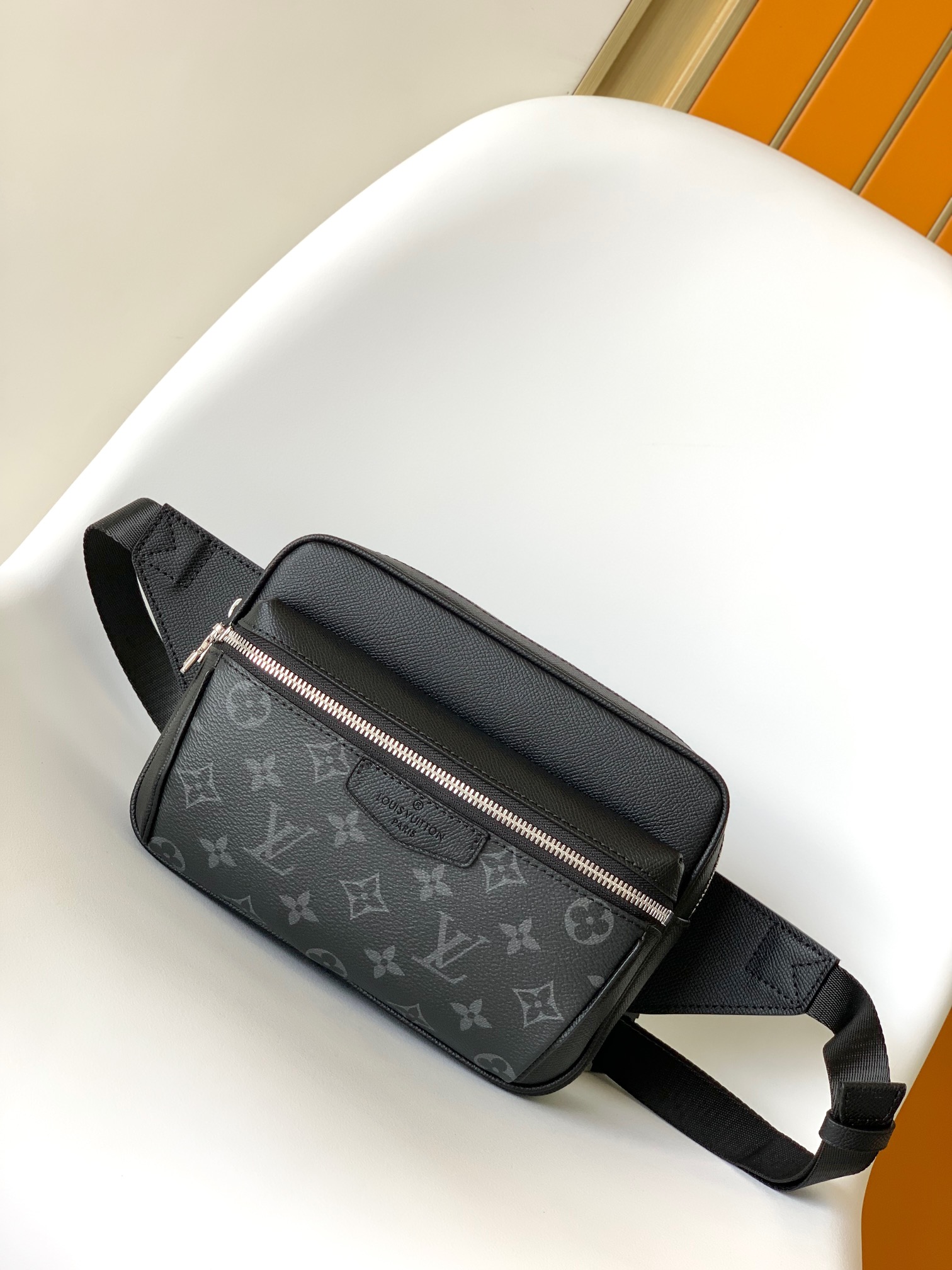 Louis Vuitton Outdoor Waist Bag - M30245 (Black)