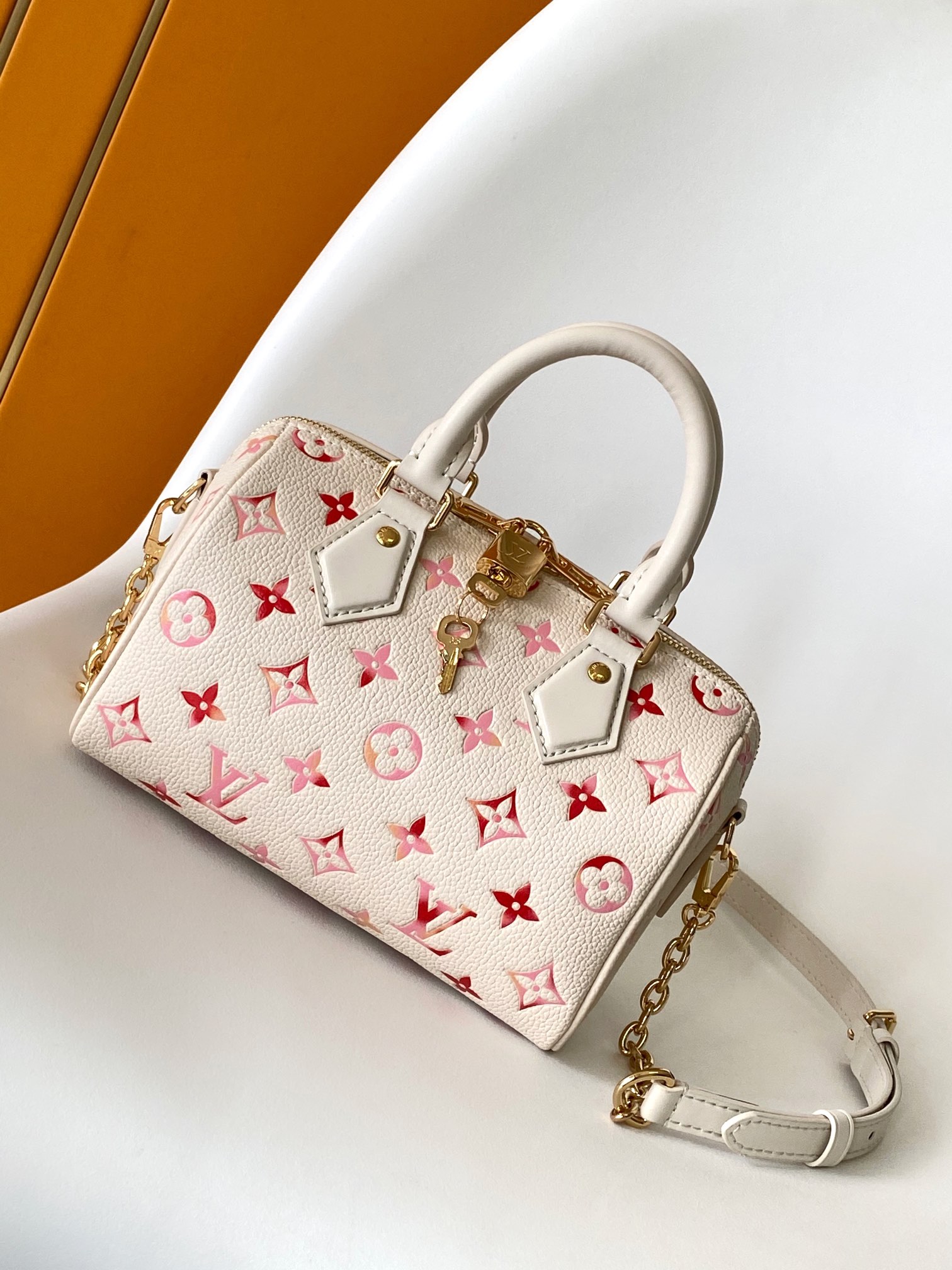 Louis Vuitton Speedy Bandouli??re 20 Handbag - M58953 (Milk Strawberry)